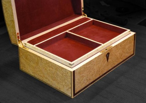 Jewellery Box Is Veneered With An Unusually Pale Myrtle Fine